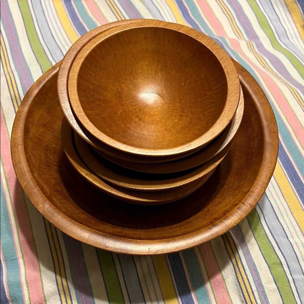 Elegant Wooden Bowl Set